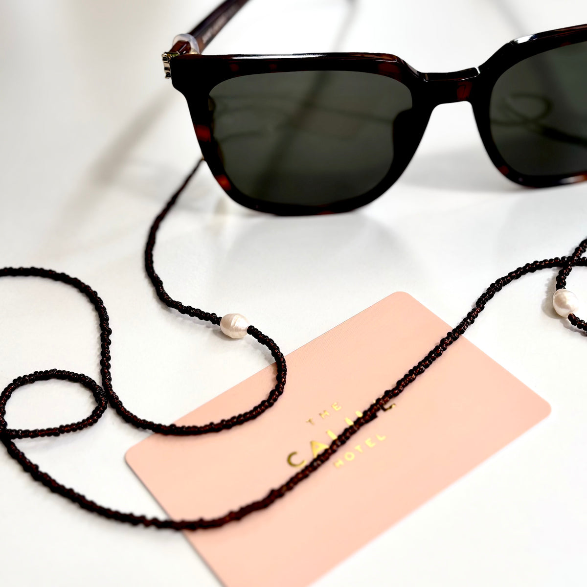 Lulu Glasses Chain chocolate