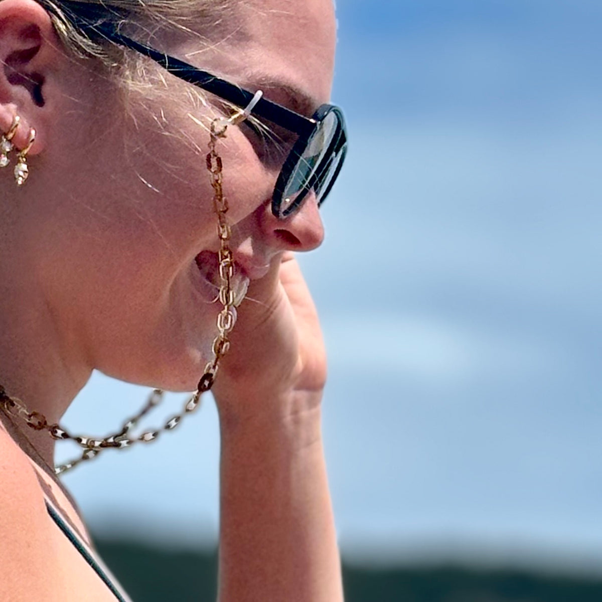 Nikki Beach Club Glasses Chain tortoise shell