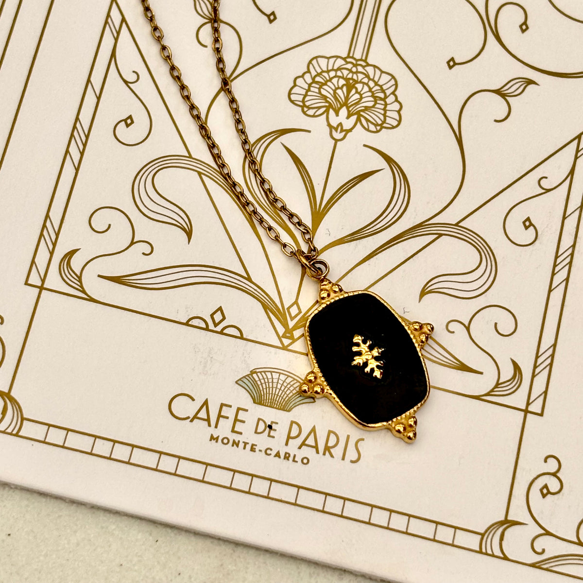 Victoria's Pendant Necklace