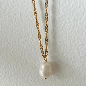 Sienna Delicate Pearl Necklace, patterned detail chain