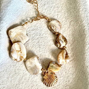 Club 55 St Tropez bracelet, shell detail