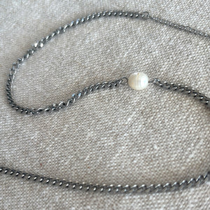 Juniper pearl necklace, chunky chain silver