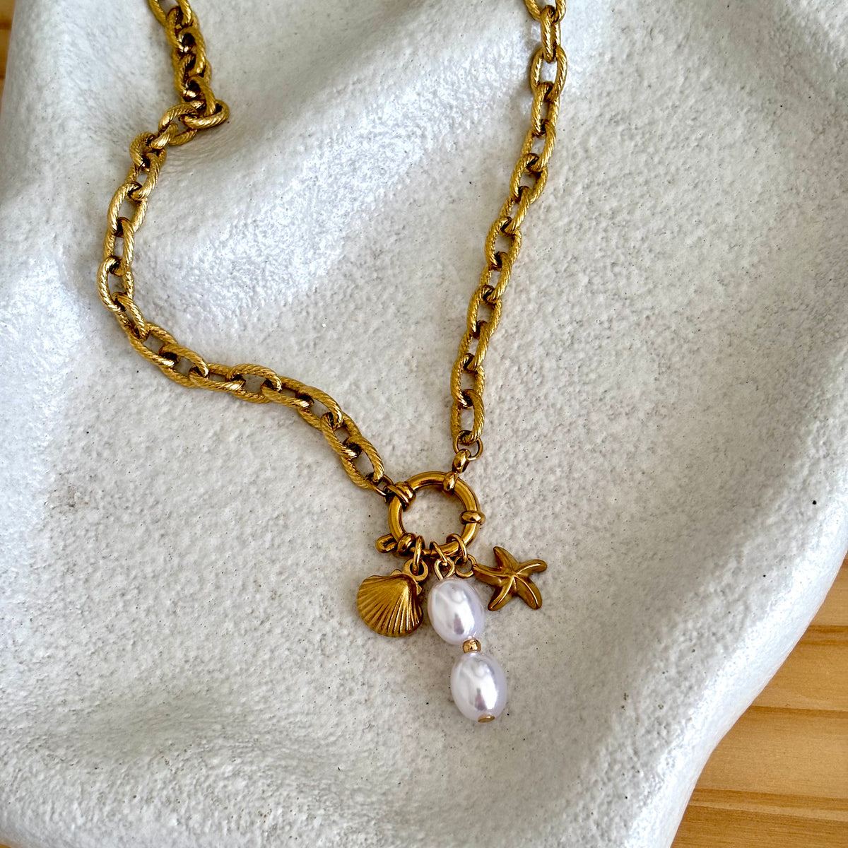 Sicilian charm necklace Pearl Detail