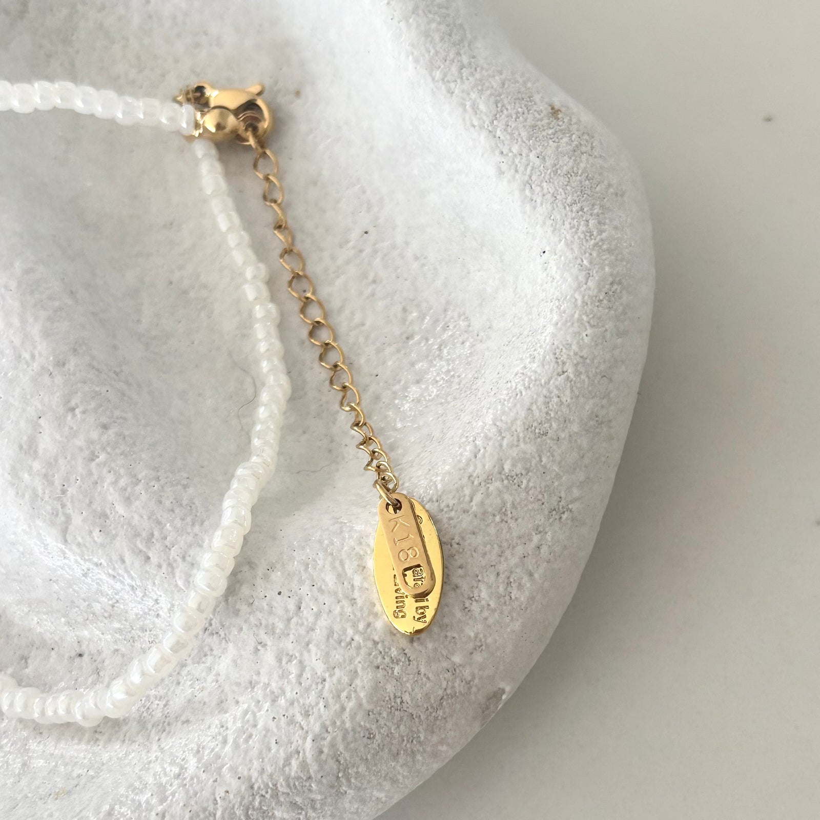 Skye Choker - Metallic White