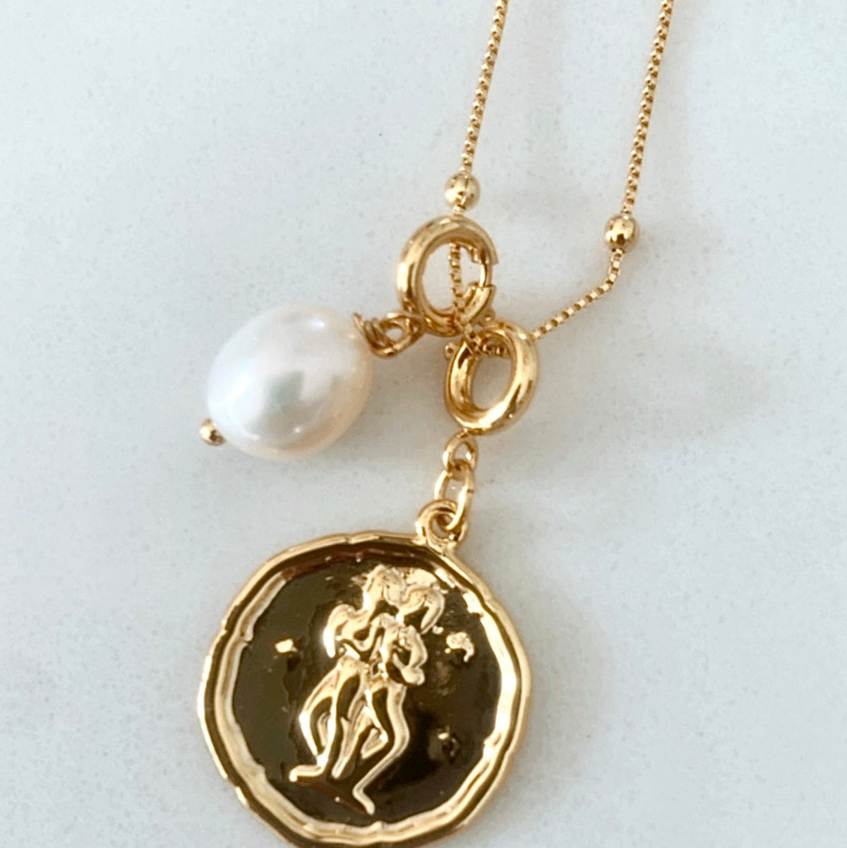 Zodiac with Freshwater Pearl - Gemini May 21 - June 20