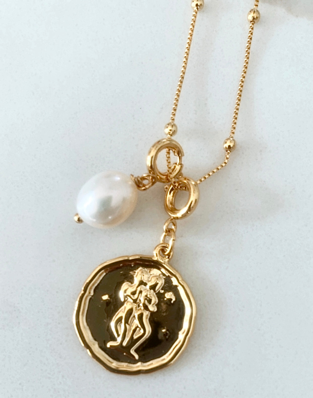 Zodiac with Freshwater Pearl - Gemini May 21 - June 20