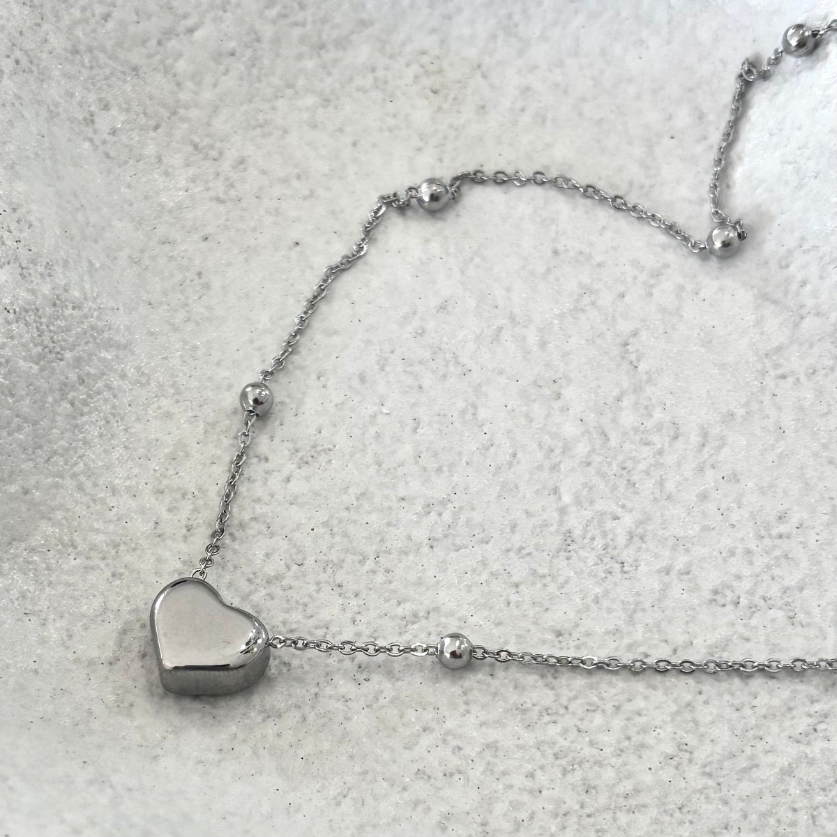 Single Heart Necklace, Silver