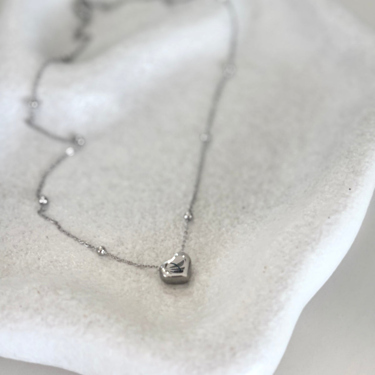 Single Heart Necklace, Silver