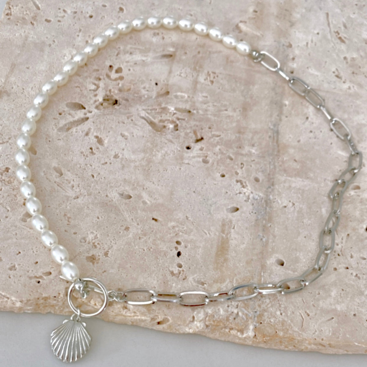 Seashells Necklace Silver & Pearl