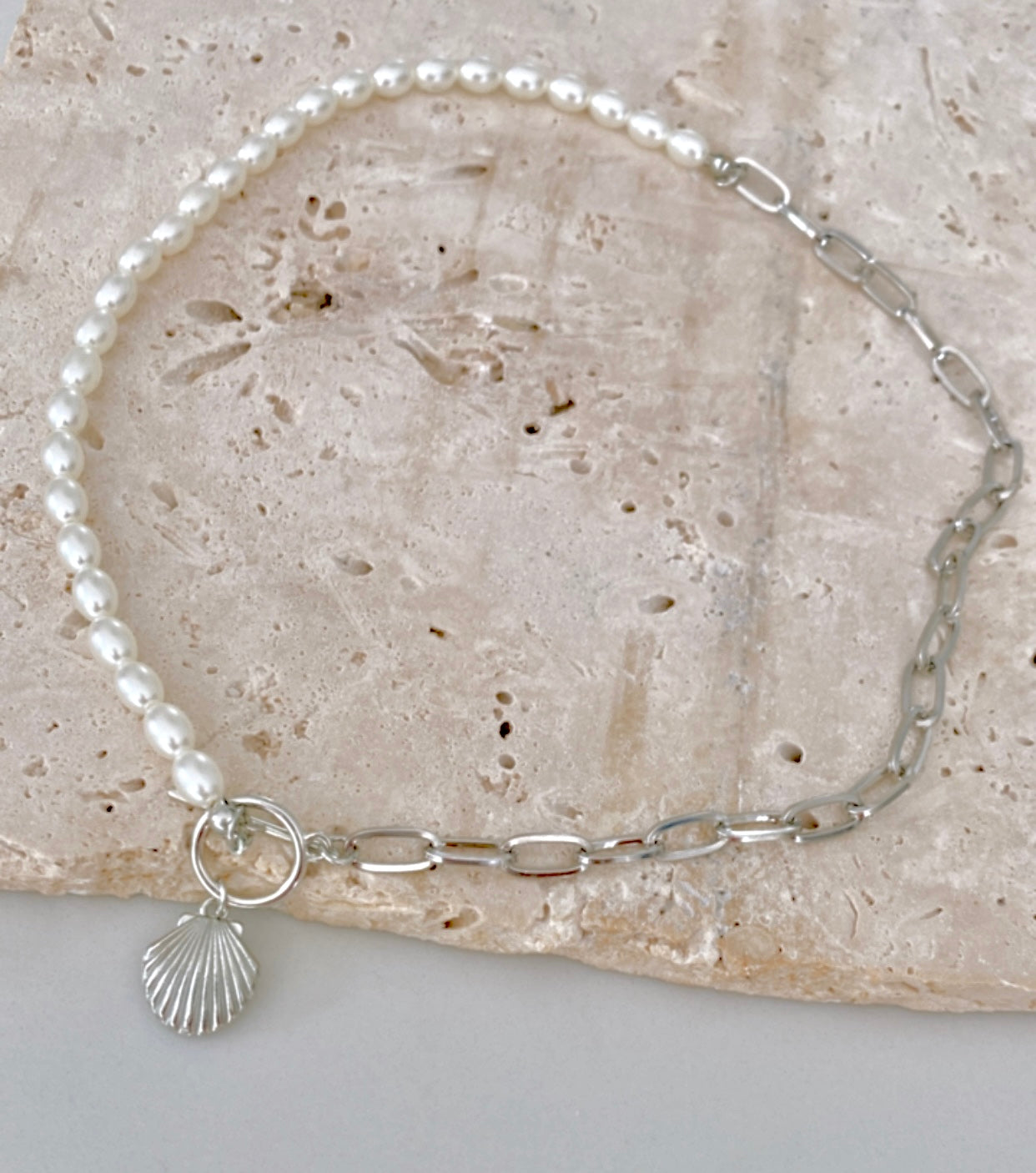 Seashells Necklace Silver & Pearl